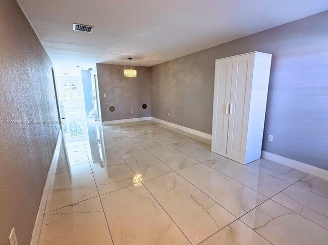 Building Photo - 11612 NW 51st Terrace