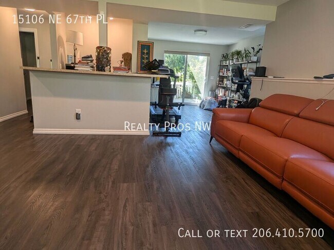 Building Photo - 15106 NE 67th Pl