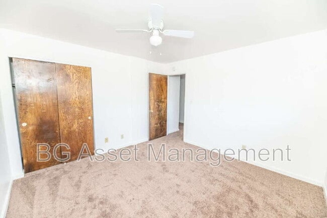 Building Photo - 547 Rodeo Ave