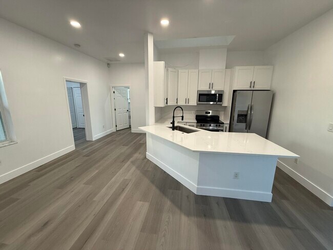 Primary Photo - 11865 Ellison Wilson Rd