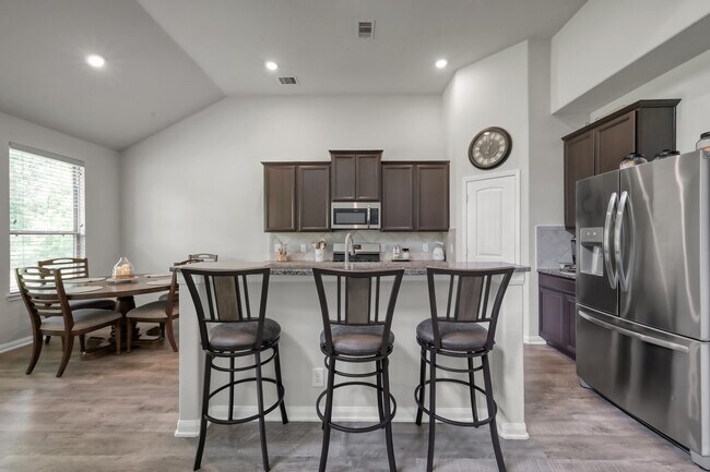 Building Photo - 6185 White Oak Leaf Lp