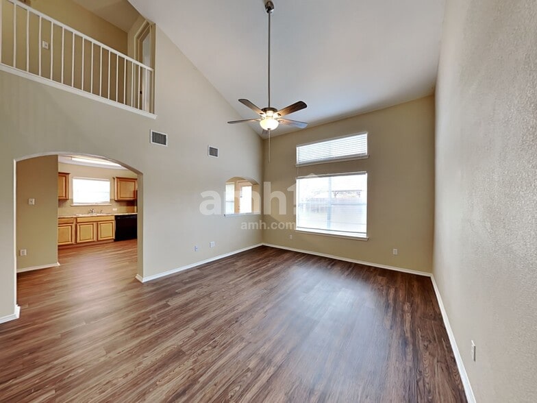 Building Photo - 1011 Aiken Dr