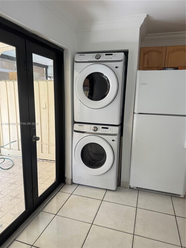 Building Photo - 5309 W 22nd Ct