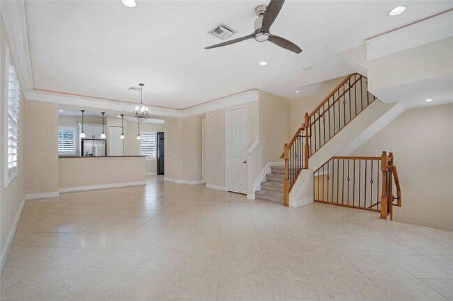 Building Photo - 1033 NE 17th Way