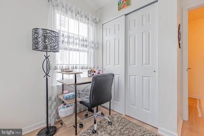 Building Photo - 321 Fountain St