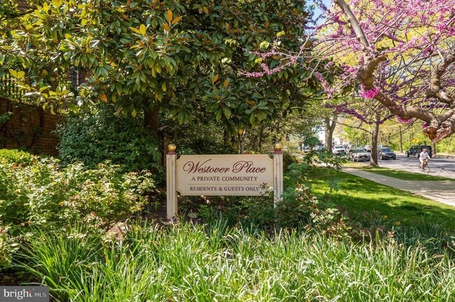 Building Photo - 4346 Westover Pl NW