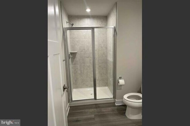 Building Photo - 512 Rivers Edge Dr