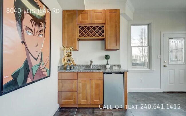 Building Photo - 8040 Leishear Rd