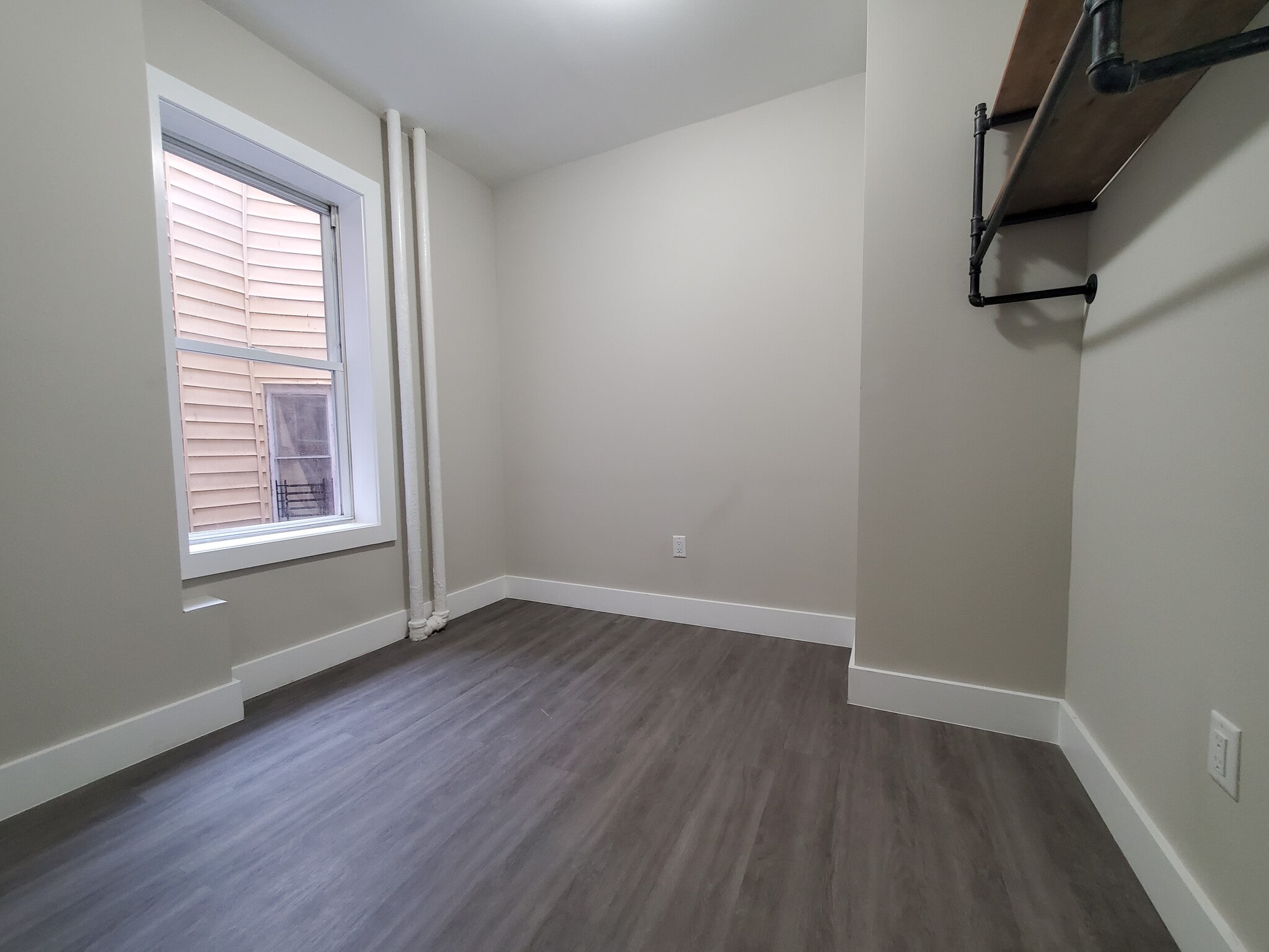 104 Belmont Ave 1A - 102 Belmont Ave