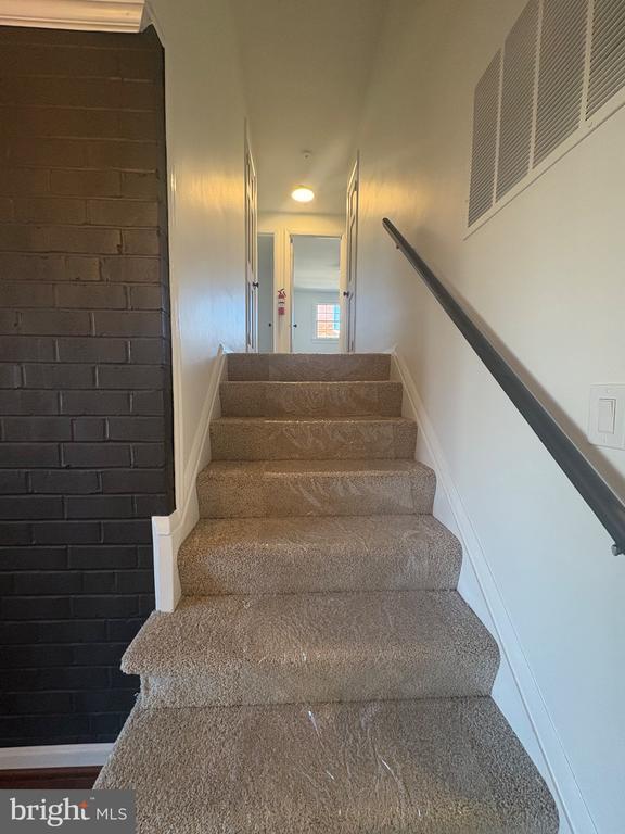 Building Photo - 119 E Padonia Rd