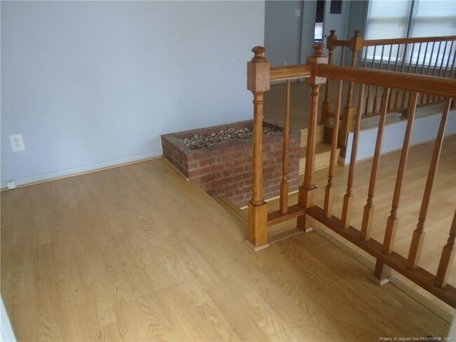 Building Photo - 103 Alexander Ln