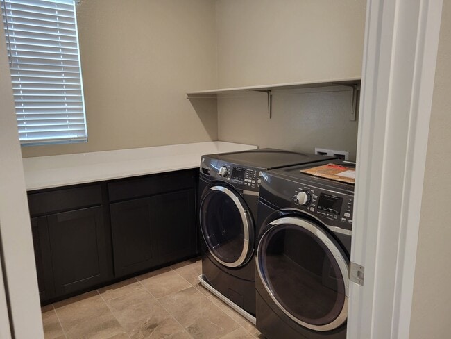 Building Photo - Breathtaking Strip Views Brand New Model in Summerlin 4bed 3.5bath