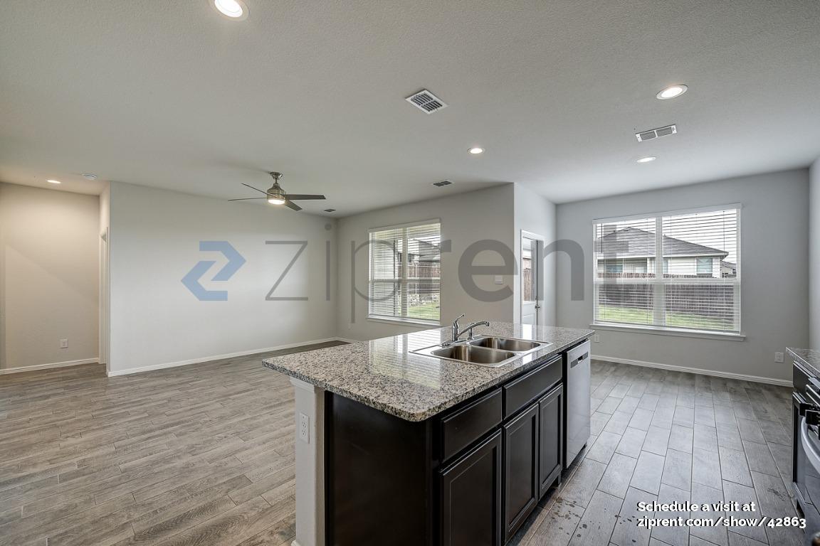 Building Photo - 9720 Fallston Dr