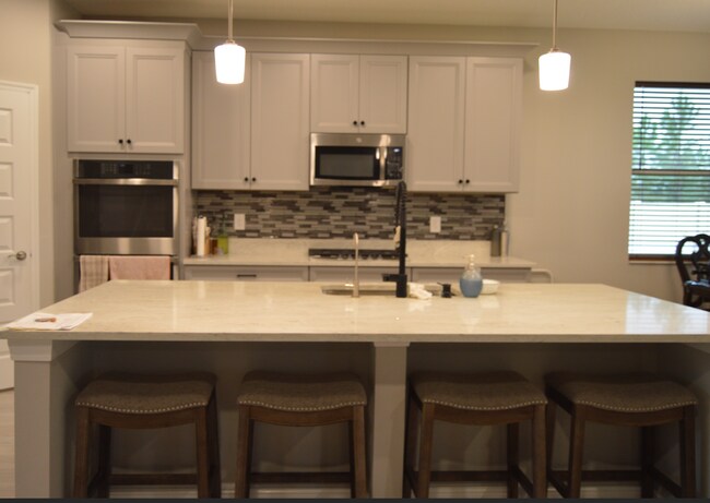 Building Photo - 10603 New Morning Dr