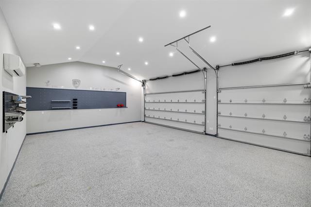 Building Photo - 5705 Morlaix Ct