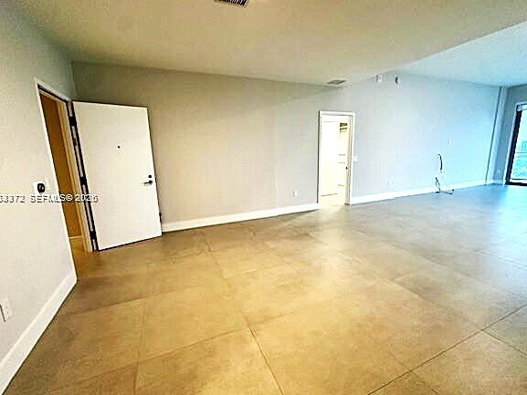 Building Photo - 16385 Biscayne Blvd