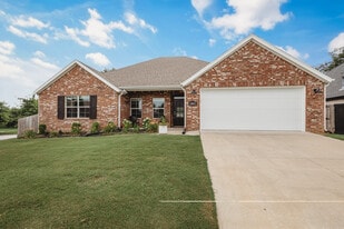 Building Photo - 5803 W Poison Springs Dr