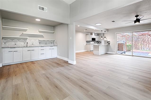 Building Photo - 6536 Mesquite Trail