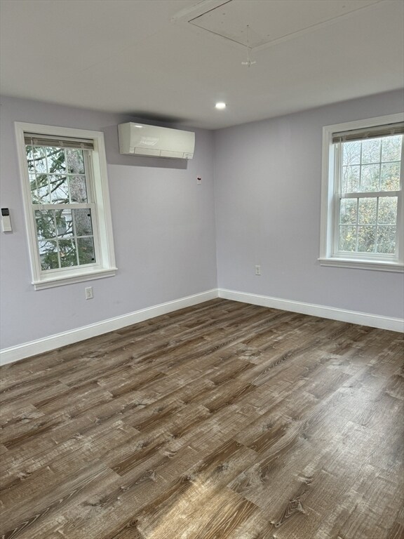 Building Photo - 58 Hartford St