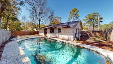 Building Photo - 3336 Cypresswood Dr S