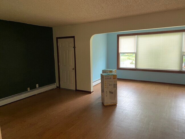 Building Photo - 165 Colvin Ave