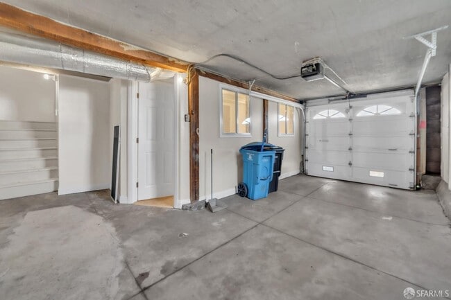 Building Photo - 80 Corona St