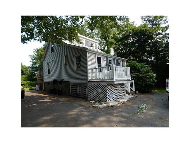 Building Photo - 1785 W Main Rd