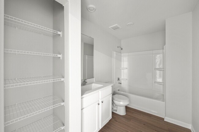 Building Photo - 6410 Summer Pass Dr
