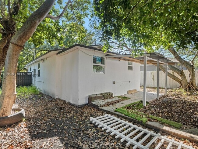 Building Photo - 1829 NW 62nd Terrace