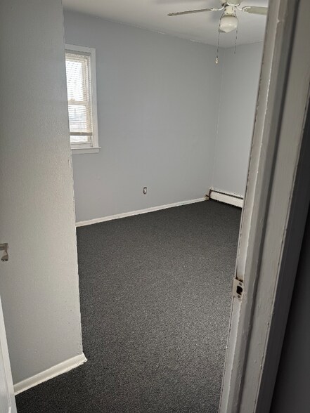 Building Photo - 25 Oxford St