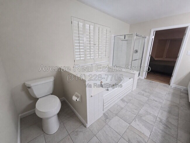 Building Photo - 956 Briar Green Ct