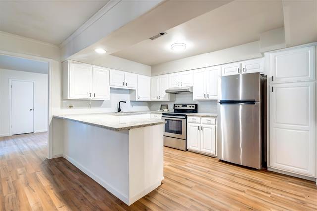 Building Photo - 524 N Woods St