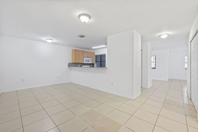 Building Photo - 22721 SW 88 Pl
