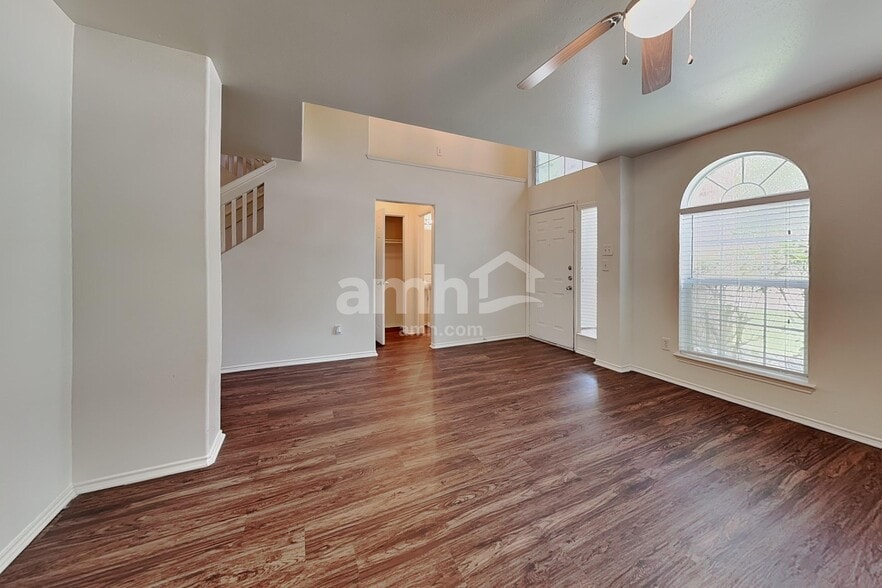 Building Photo - 14750 Autumn Glen Ct