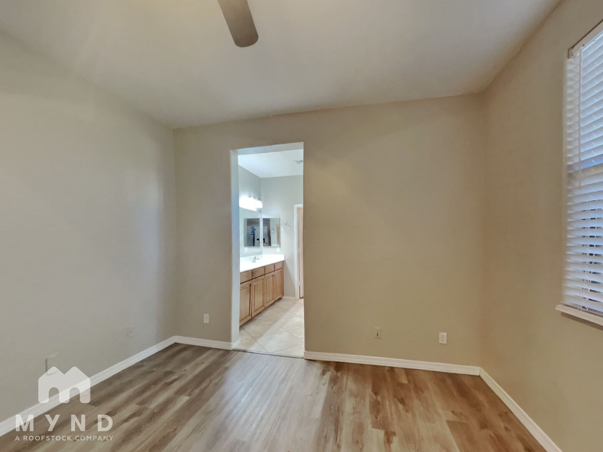 Building Photo - 451 S Hawes Rd