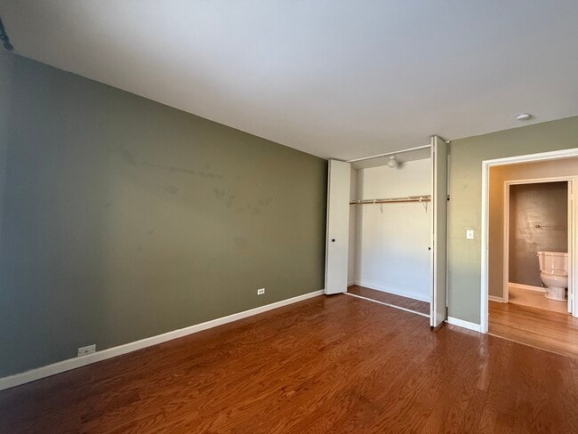 Building Photo - 3108 Roberts Dr