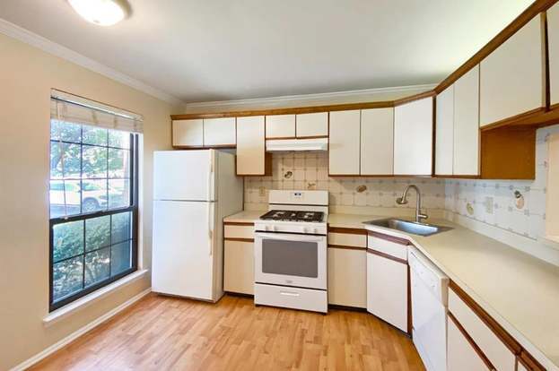 Building Photo - 269 Bromley Pl
