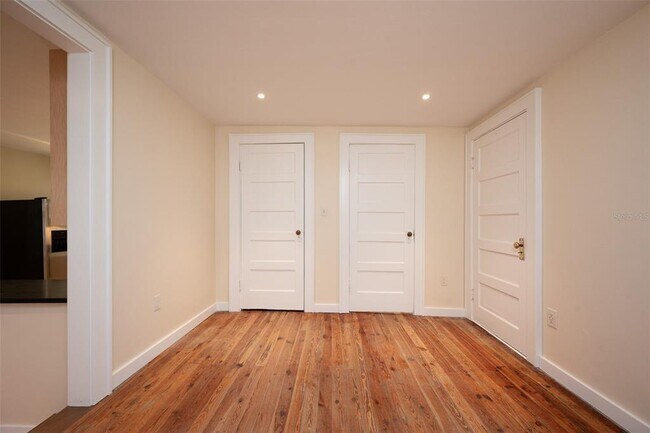 Building Photo - 318 NW 24th St