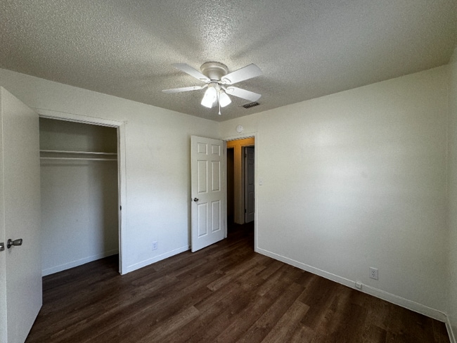 Building Photo - 314 Bramble Dr