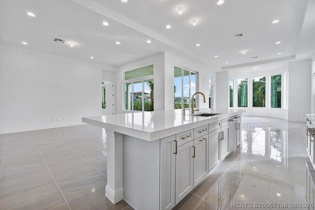 Building Photo - 4202 Mendel Ln