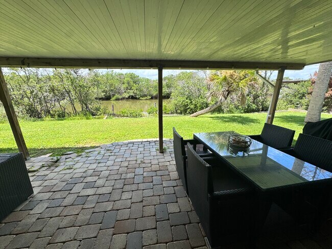 Building Photo - 50 Oak Tree Dr