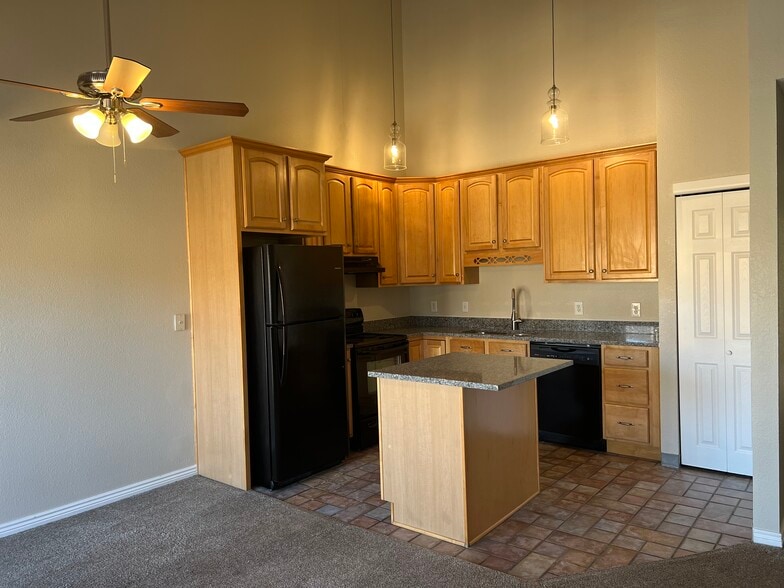 Building Photo - 12356 W Nevada Pl