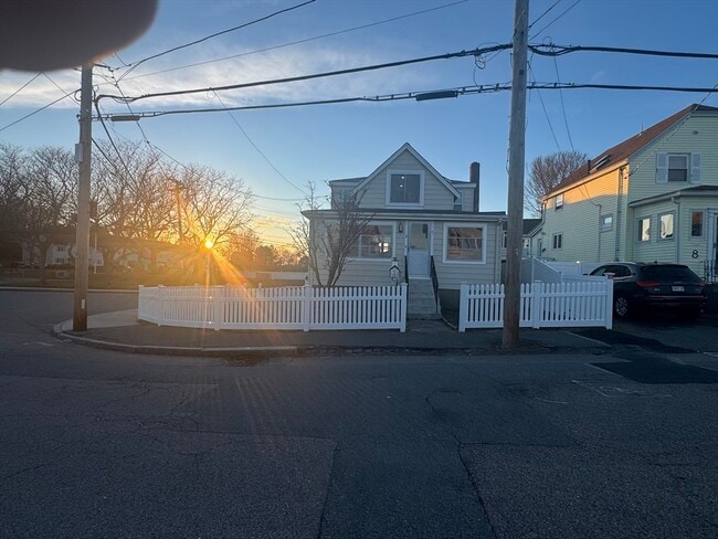 Building Photo - 2 Sea Ave