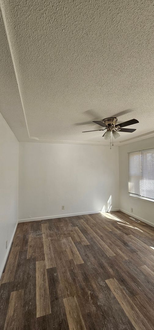 Building Photo - Renovated 4 bedroom with full unfinished basement