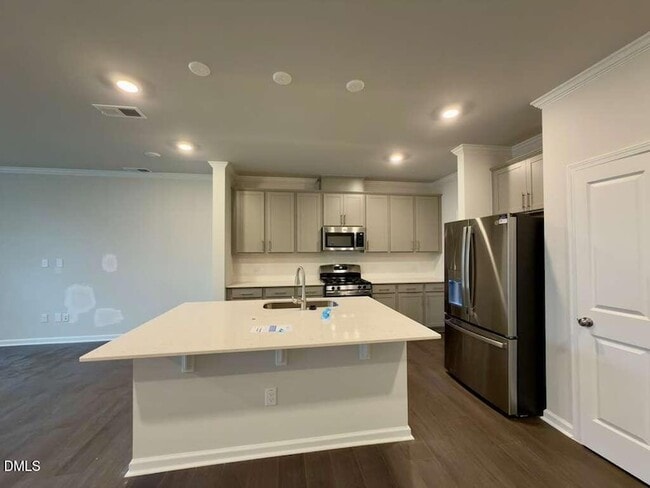 Building Photo - 6005 Grey Colt Wy