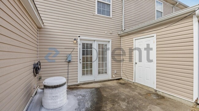 Building Photo - 4016 Cody Dr