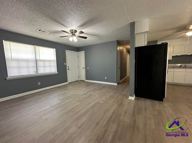 Building Photo - 503 Coventry Ct