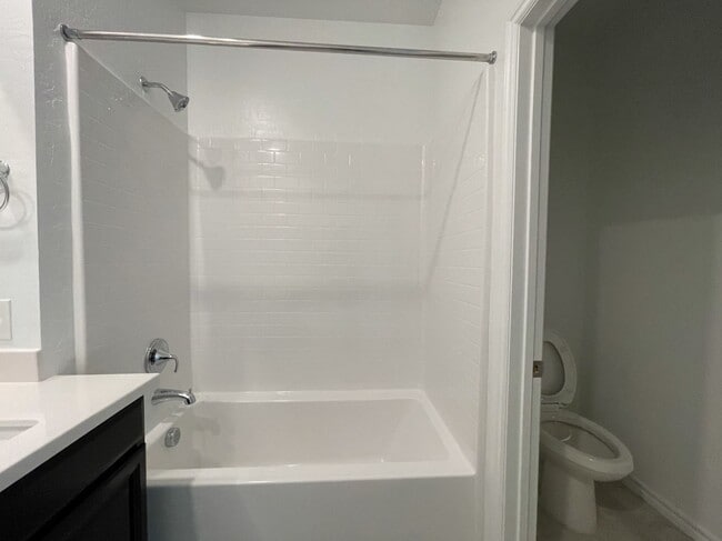 Building Photo - GATED 3 BED 2.5 BATH 2 CAR GARAGE + LOFT IN NORTH LAS VEGAS