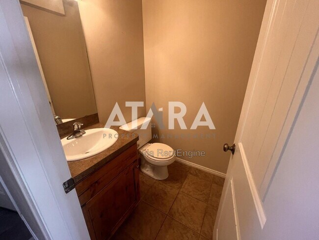 Building Photo - 754 Stonne Ln