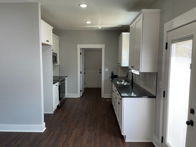 Building Photo - Available NOW! Charming 3 Bedroom, 2 Bathroom Home — Built in 2021